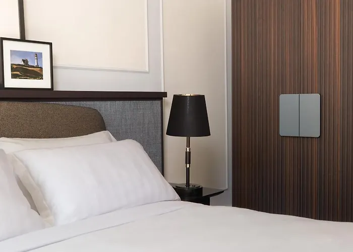 Otel Tb Place 4*