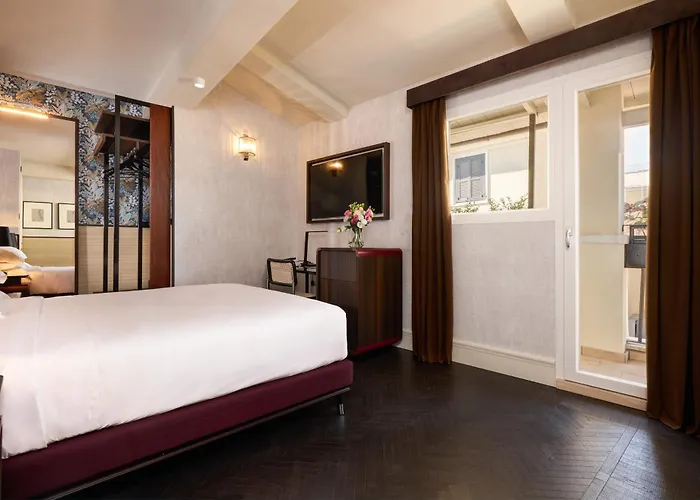 Otel Tb Place 4*