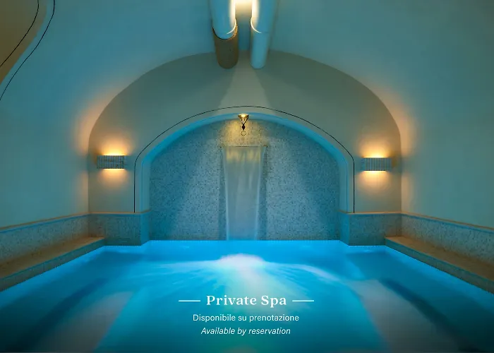 Otel Tb Place 4*